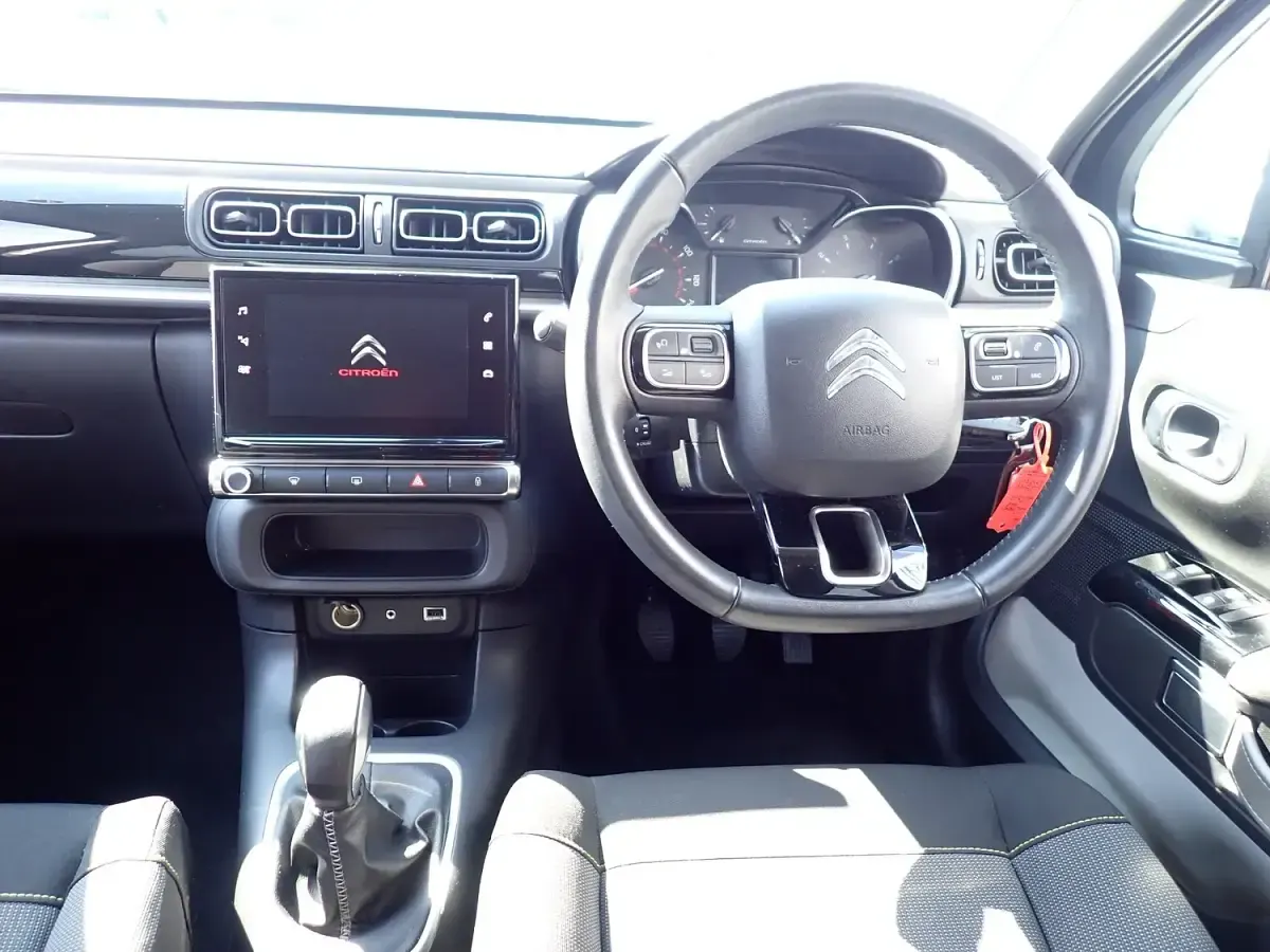 Used Citroën C3 Flair 82 HP (60 kW) 2018 Black Hatchback