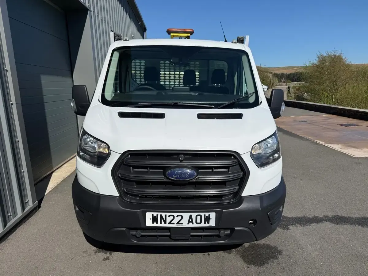 Usado Ford Transit 130 HP (95 kW) 2022 Branco Cabrios