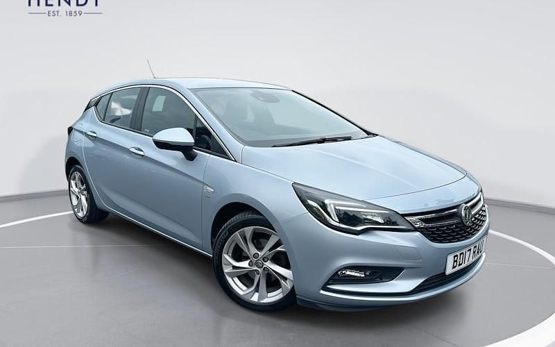 Used 2019 Vauxhall Astra SRi Hatchback | £8,299 (Good price) - Image 1/4
