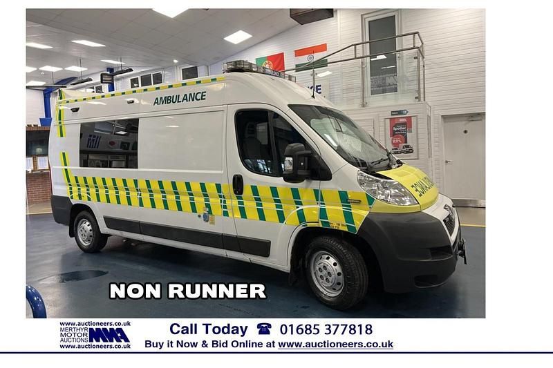 White Used 2013 Peugeot Boxer Van | £2,500 (Good price) - Image 1/4