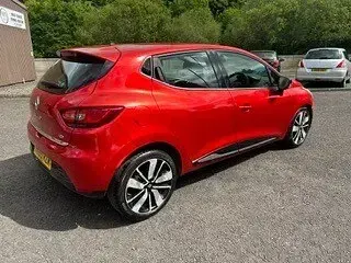 Used Renault Clio Dynamique 90 HP (66 kW) 2015 Red Hatchback