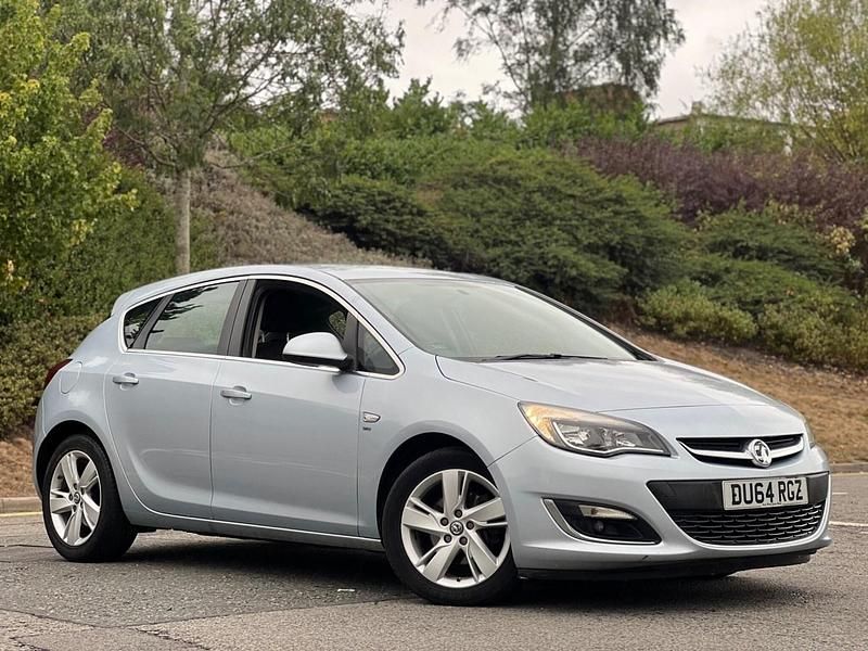 Silver Used 2014 Vauxhall Astra SRi Hatchback | £1,995 (Super price) - Image 1/4