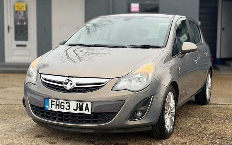 Used Vauxhall Corsa 101 HP (74 kW) 2014 Brown Hatchback