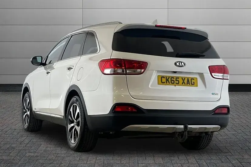 Used Kia Sorento 197 HP (144 kW) 2015 Pearl white SUV