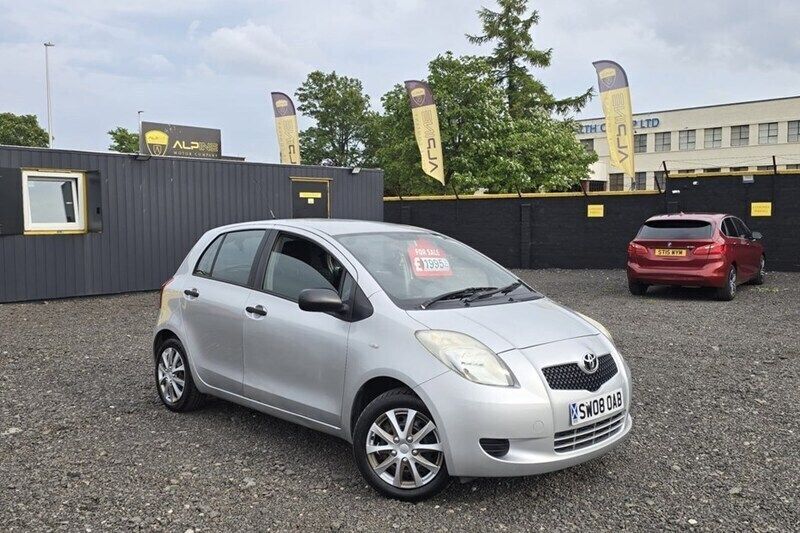 Silver Used 2008 Toyota Yaris T2 Hatchback | £1,750 (Super price) - Image 1/1