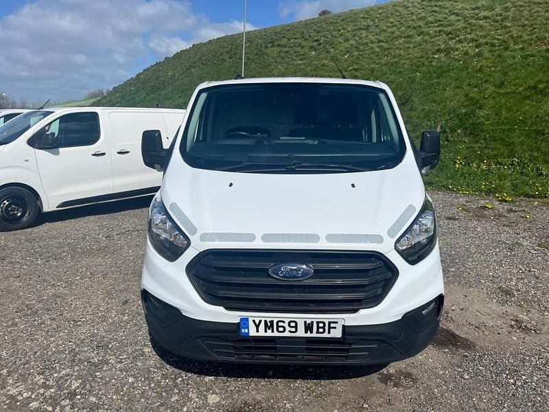 Used Ford Transit Custom 105 HP (77 kW) 2020 White Van