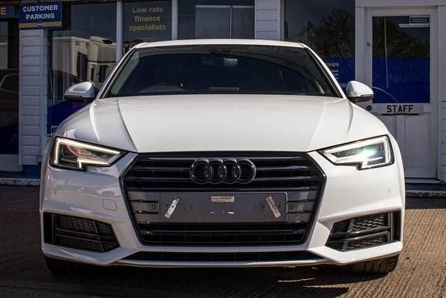Used Audi A4 S-Line 150 HP (110 kW) 2018 Sedan