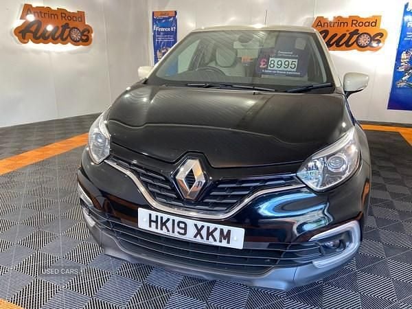 Black/cream Used 2019 Renault Captur Iconic SUV | £8,995 (Fair price) - Image 1/4