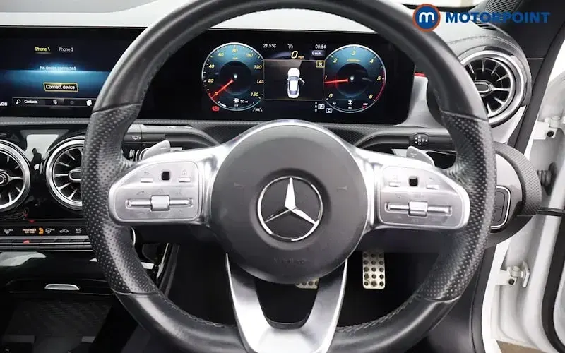Used Mercedes CLA220 AMG Line Premium Plus 190 HP (139 kW) 2022 White Coupe