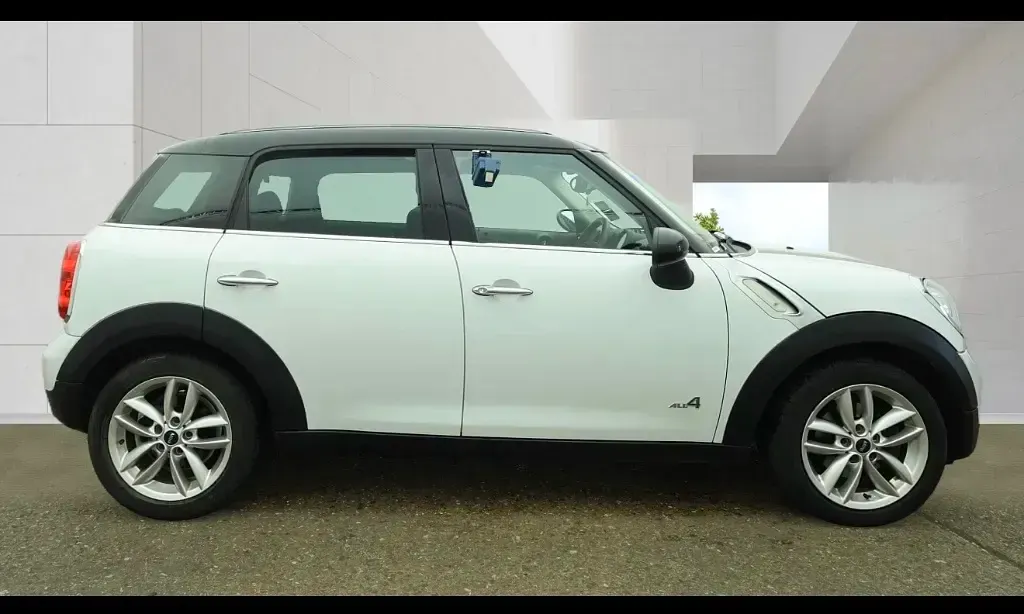 Used Mini Cooper D Countryman 112 HP (82 kW) 2013 White SUV