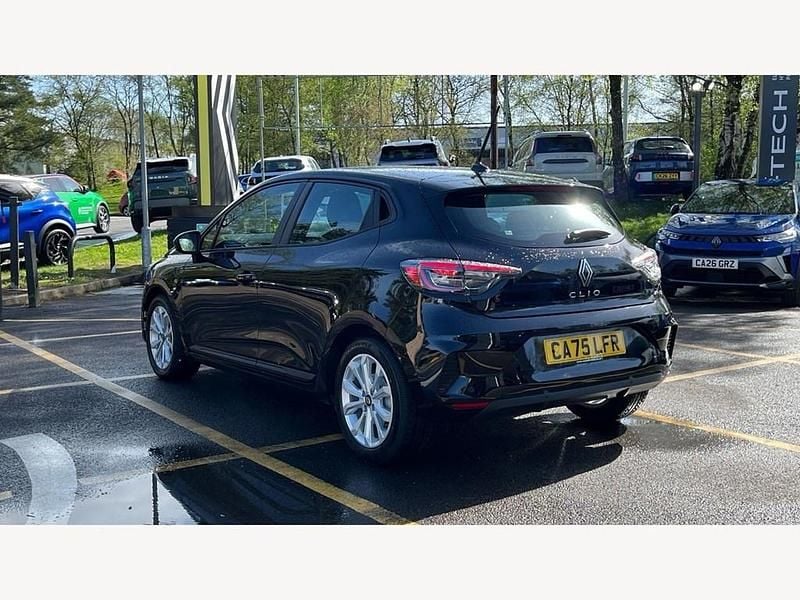 Begagnad Renault Clio V Evolution 143 HK (105 kW) 2025 Svart Halvkombi