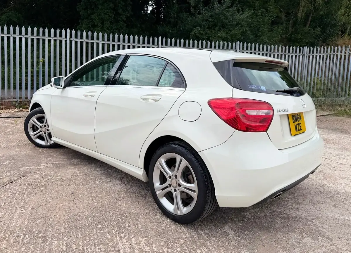 Used Mercedes A180 SE 2014 White Hatchback