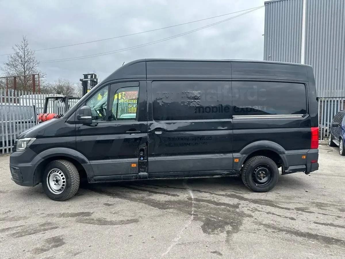 Used VW Crafter R 140 HP (102 kW) 2020 Black Van