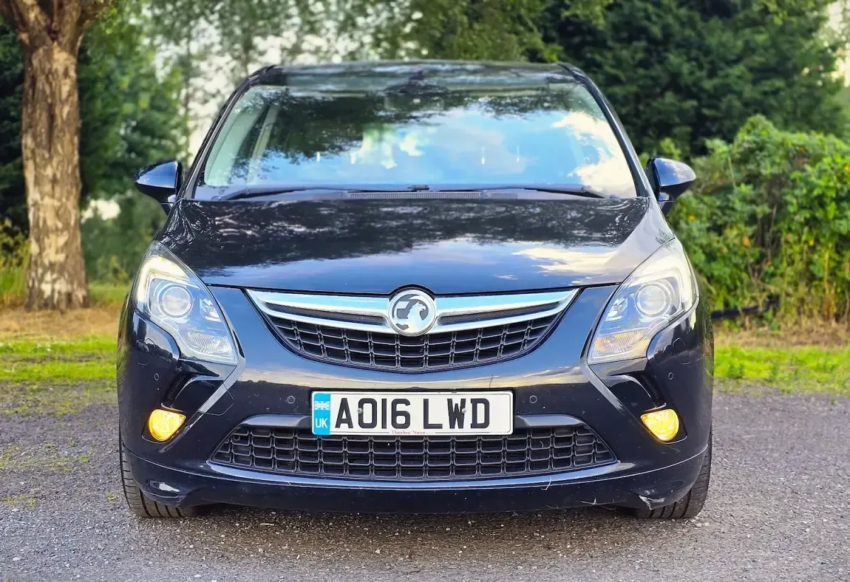 Used Vauxhall Zafira Elite 170 HP (125 kW) 2016 Black MPV