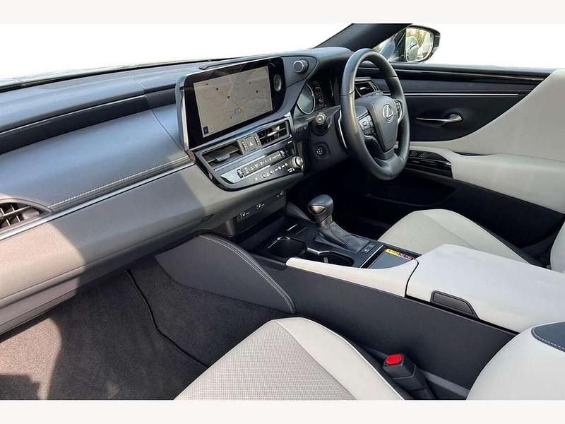 Used Lexus ES300H 218 HP (160 kW) 2025 Black Sedan
