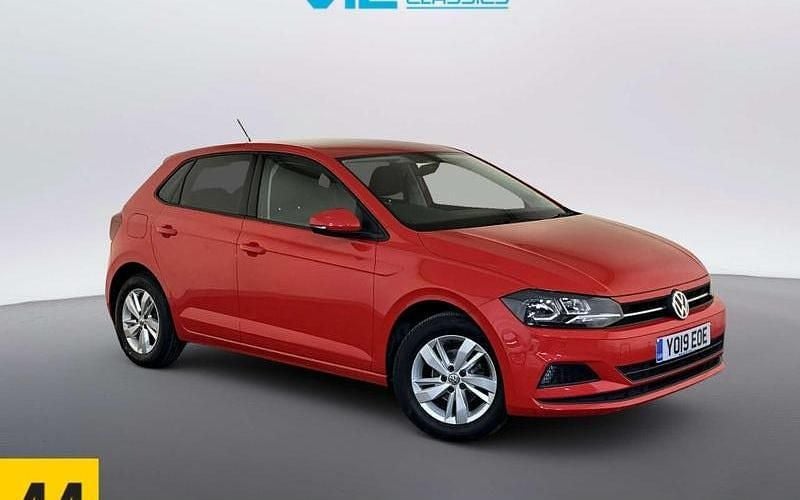 Used VW Polo SE 65 HP (47 kW) 2019 Red Hatchback