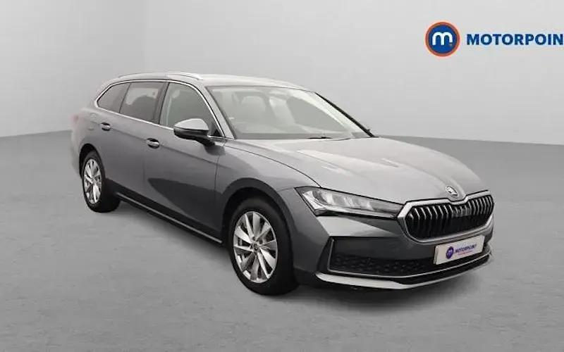 Usado Skoda Superb SE Technology 150 HP (110 kW) 2026 Carrinha