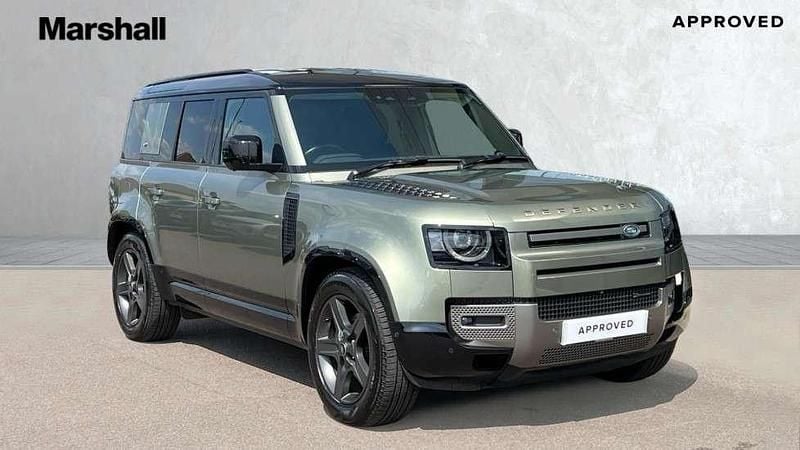 Metallic pangea green Used 2022 Land Rover Defender SE Dynamic SUV | £51,217 (Fair price) - Image 1/4