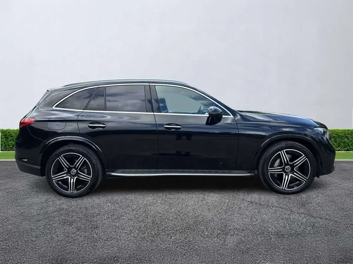 Used Mercedes GLC300 AMG Line Premium 2024 Black SUV