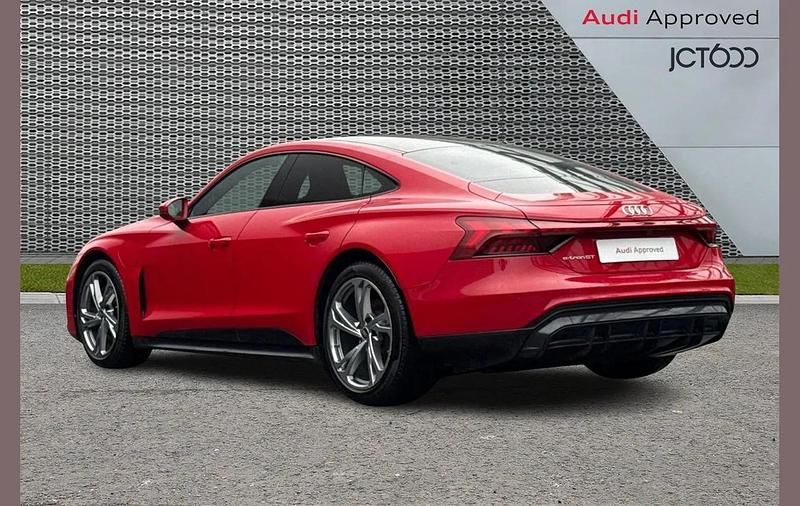 Used Audi e-tron GT quattro Comfort 389 kW (530 HP) 2023 Red Sedan