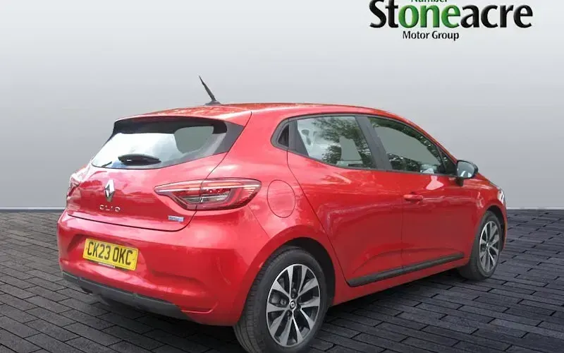 Used Renault Clio Evolution 145 HP (106 kW) 2023 Red Hatchback