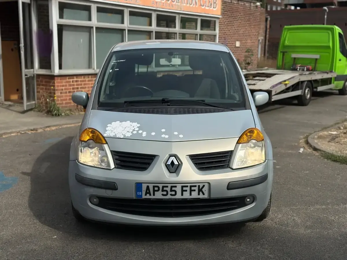 Used Renault Modus Dynamique 112 HP (82 kW) 2006 Silver MPV