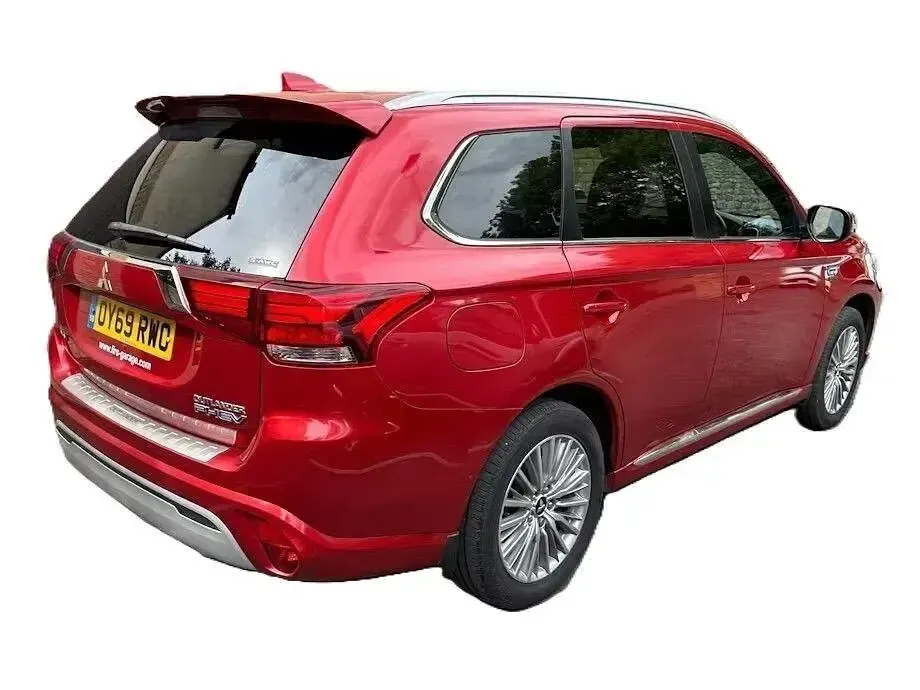 Begagnad Mitsubishi Outlander P-HEV 2019 Röd SUV