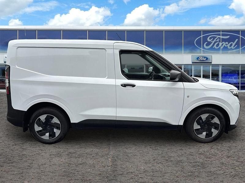 Used Ford Transit Trend 100 kW (136 HP) 2025 White Van
