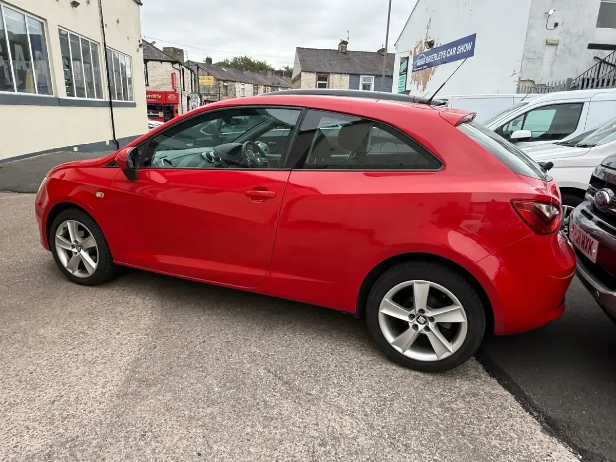 Used Seat Ibiza FR 90 HP (66 kW) 2016 Red Hatchback