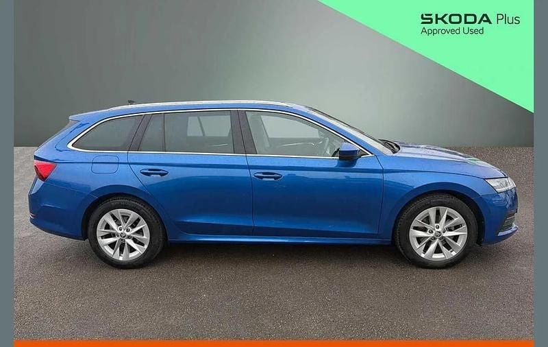 Used Skoda Octavia SE L 147 HP (108 kW) 2024 Race blue metallic Estate