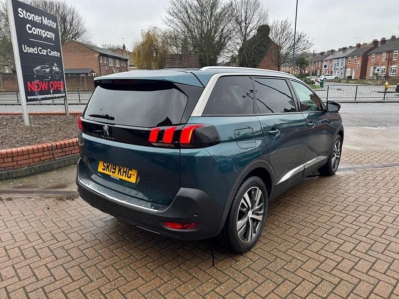 Used Peugeot 5008 Allure 2019 Green Hatchback