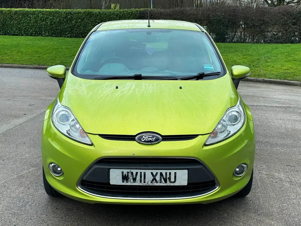 Used Ford Fiesta Zetec 2011 Green Hatchback