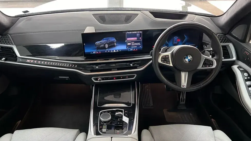 Used BMW X7 M Sport 352 HP (258 kW) 2024 Black sapphire SUV