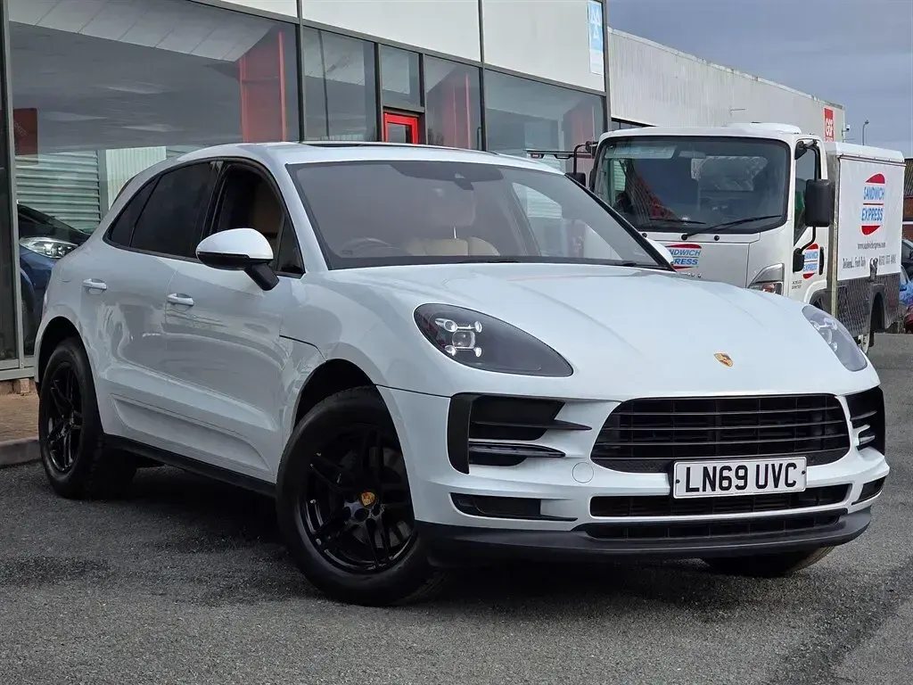 Used Porsche Macan 252 HP (185 kW) 2019 White SUV