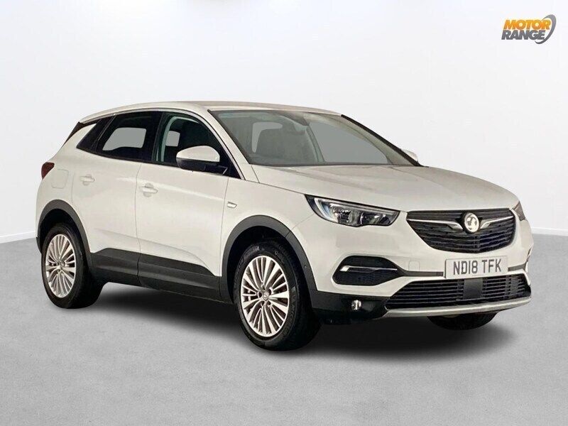 White Used 2018 Vauxhall Grandland X Sport SUV | £9,295 (Fair price) - Image 1/4