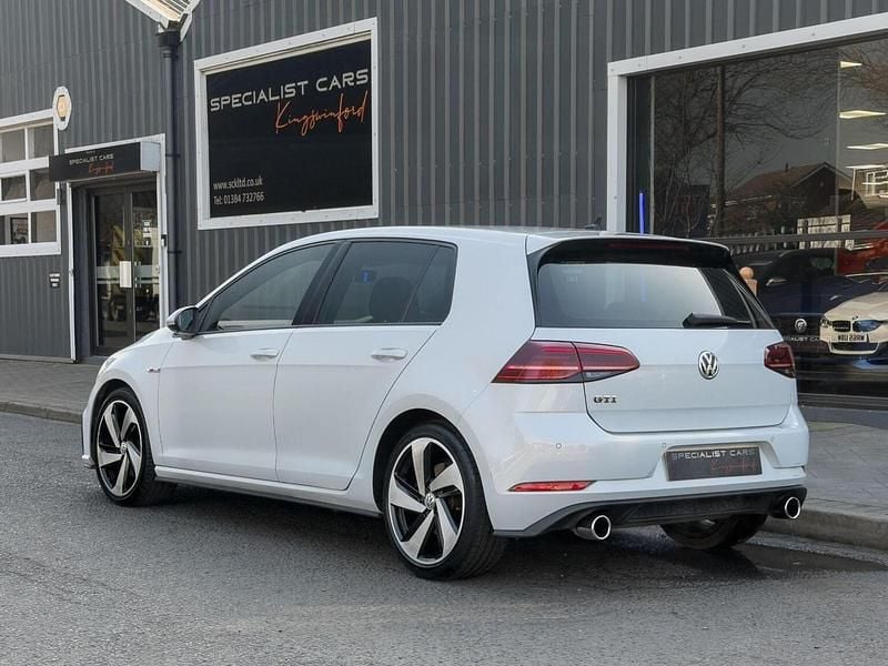 Begagnad VW Golf VII GTI 2018 Silver Halvkombi