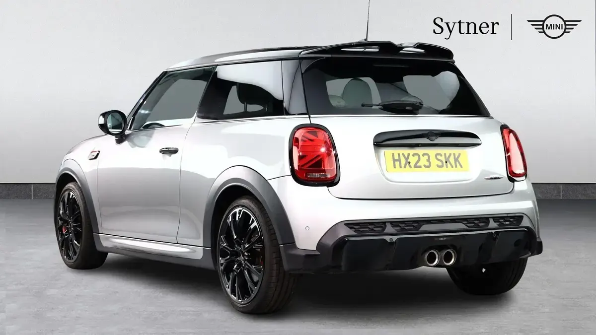 Używany Mini John Cooper Works Hatch 228 KM (167 kW) 2023 Srebrny Hatchback