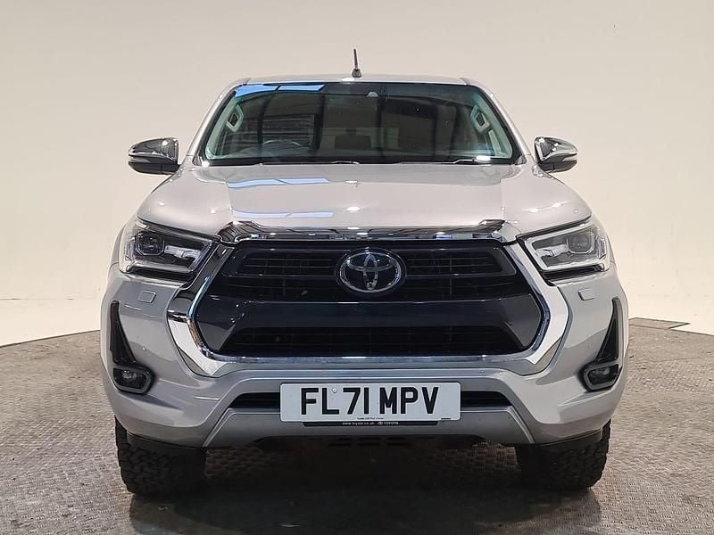 Used Toyota HiLux 150 HP (110 kW) 2021 Silver Pickup