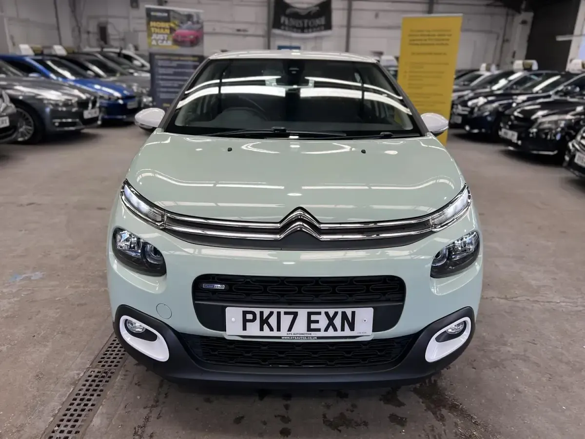 Used Citroën C3 Feel 68 HP (50 kW) 2017 Green Hatchback