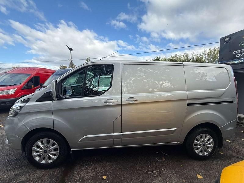 Used Ford Transit Custom Limited 130 HP (95 kW) 2020 Silver Van