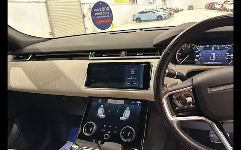 Used Land Rover Range Rover Velar R-Dynamic 204 HP (150 kW) 2022 Grey SUV