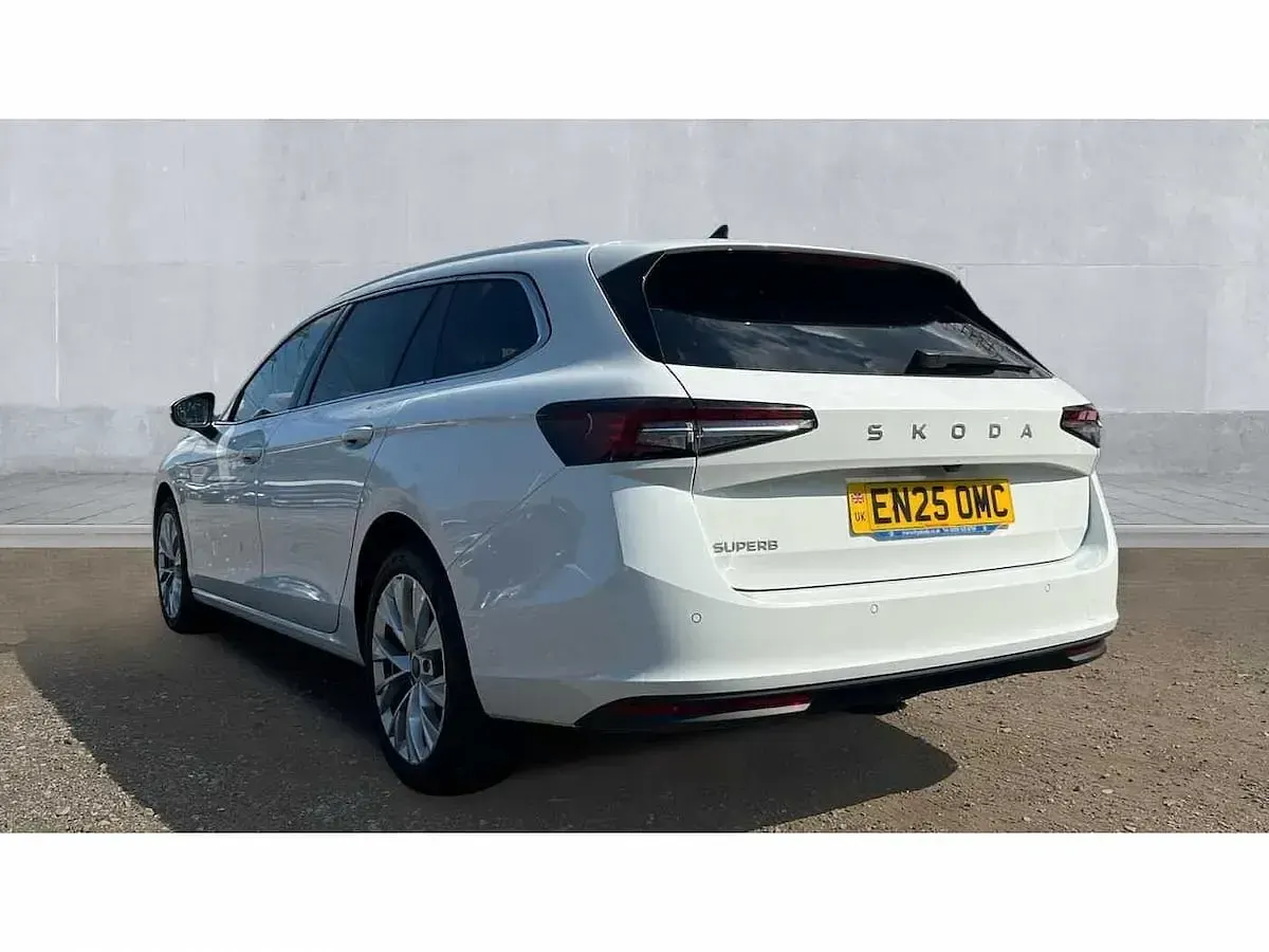 Used Skoda Superb SE L 150 HP (110 kW) 2025 White Estate
