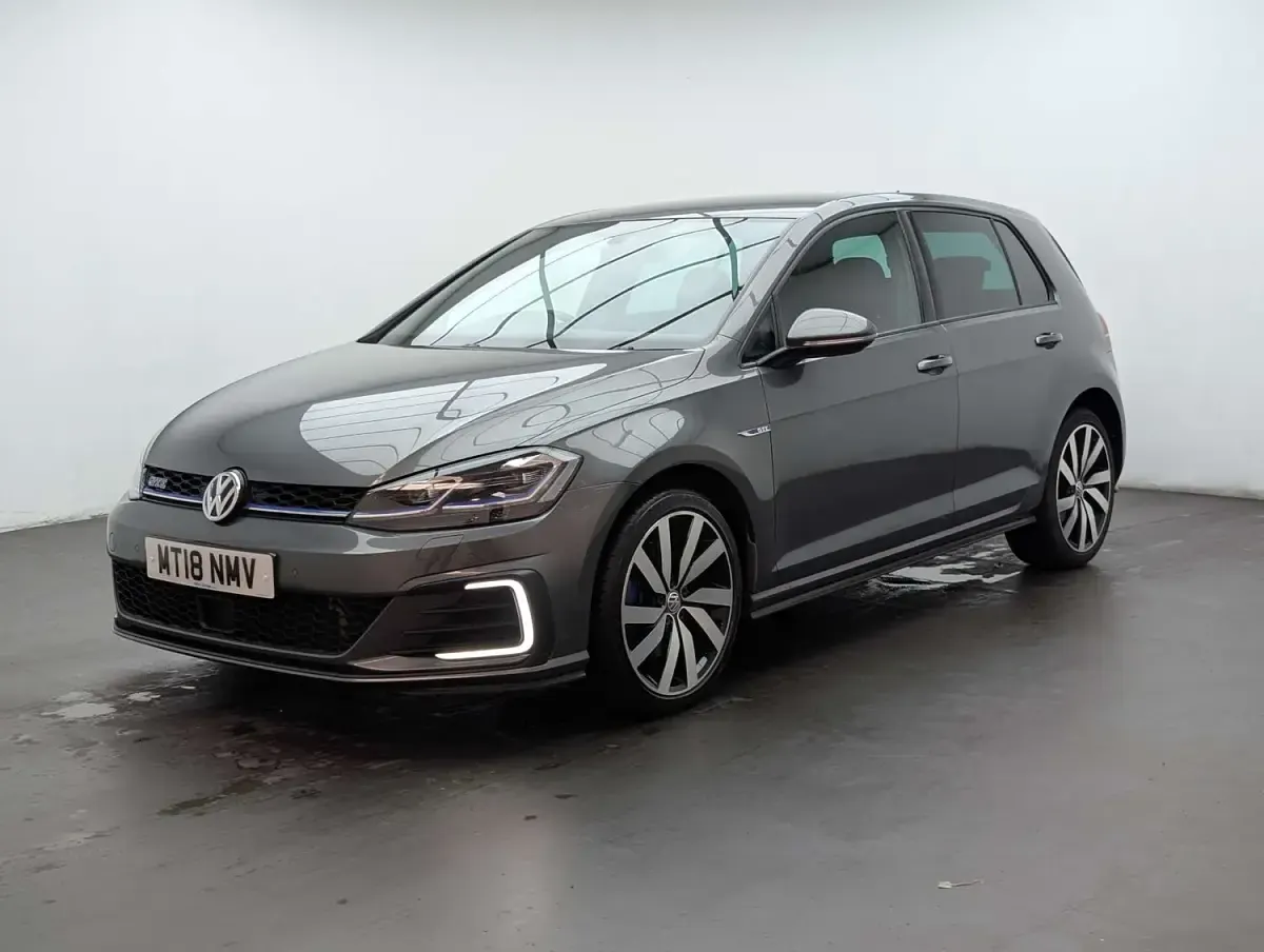 Used VW Golf VII Advance 204 HP (150 kW) 2018 Grey Hatchback
