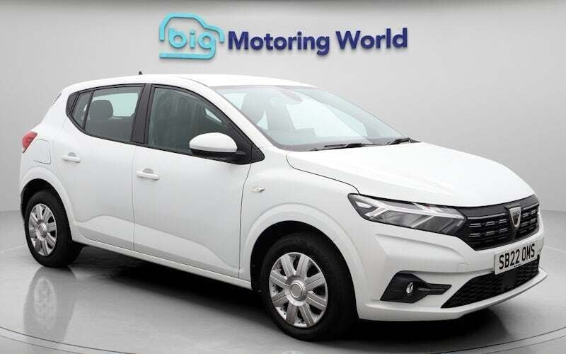 White Used 2022 Dacia Sandero Comfort Hatchback | £9,000 (Good price) - Image 1/4