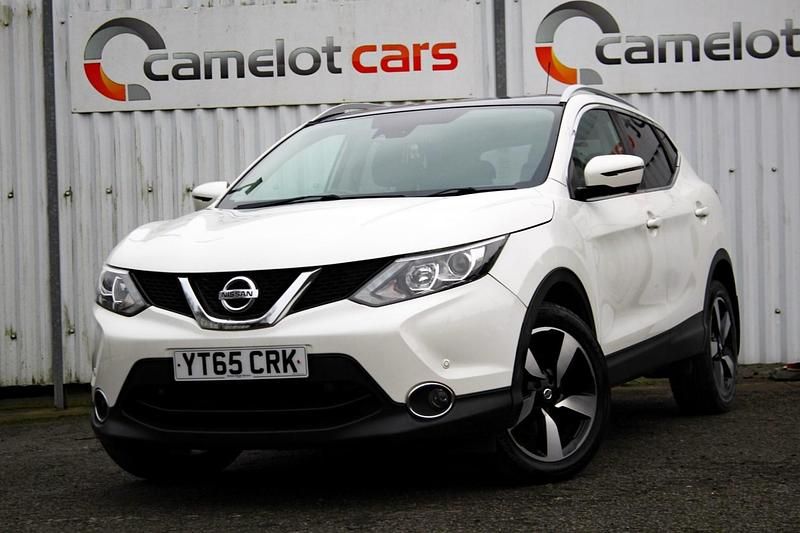 Used Nissan Qashqai N-TEC 163 HP (119 kW) 2015 White SUV