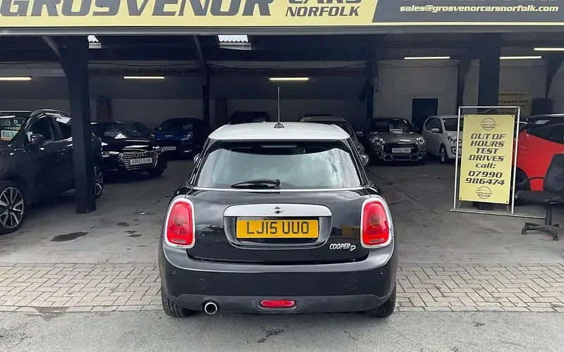 Used Mini Cooper Hatch 116 HP (85 kW) 2015 Black Hatchback