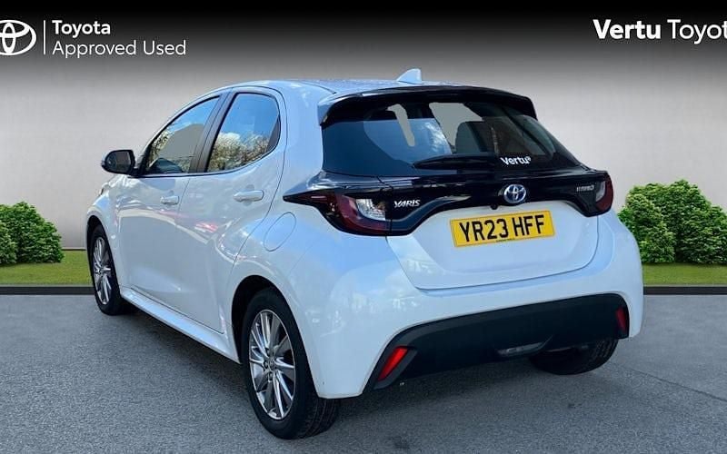 Used Toyota Yaris Hybrid 116 HP (85 kW) 2026 Hatchback
