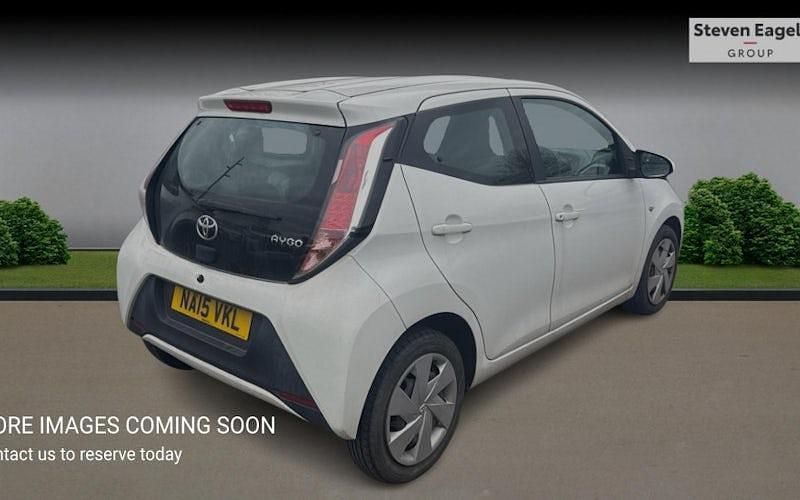 Used Toyota Aygo X-play 69 HP (50 kW) 2018 Hatchback