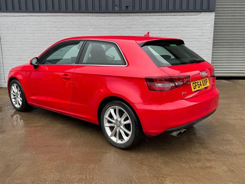 Used Audi A3 Sport 180 HP (132 kW) 2014 Red Hatchback