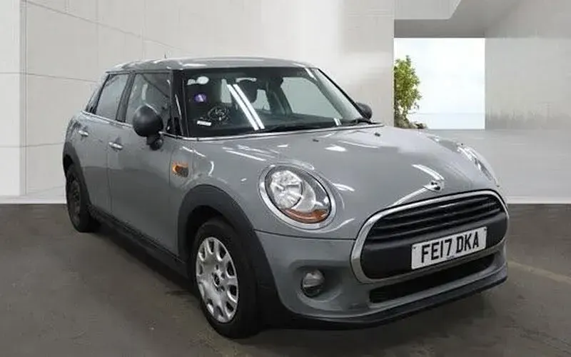 Used Mini ONE Hatch 102 HP (75 kW) 2017 Hatchback